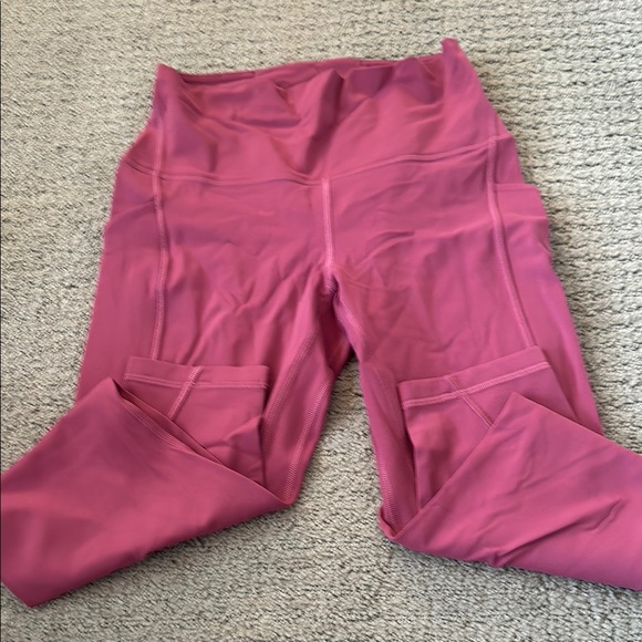 Pink Lululemon leggings with pockets - Picture 1 of 3